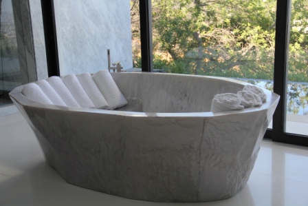 Hero silver opal bathtub